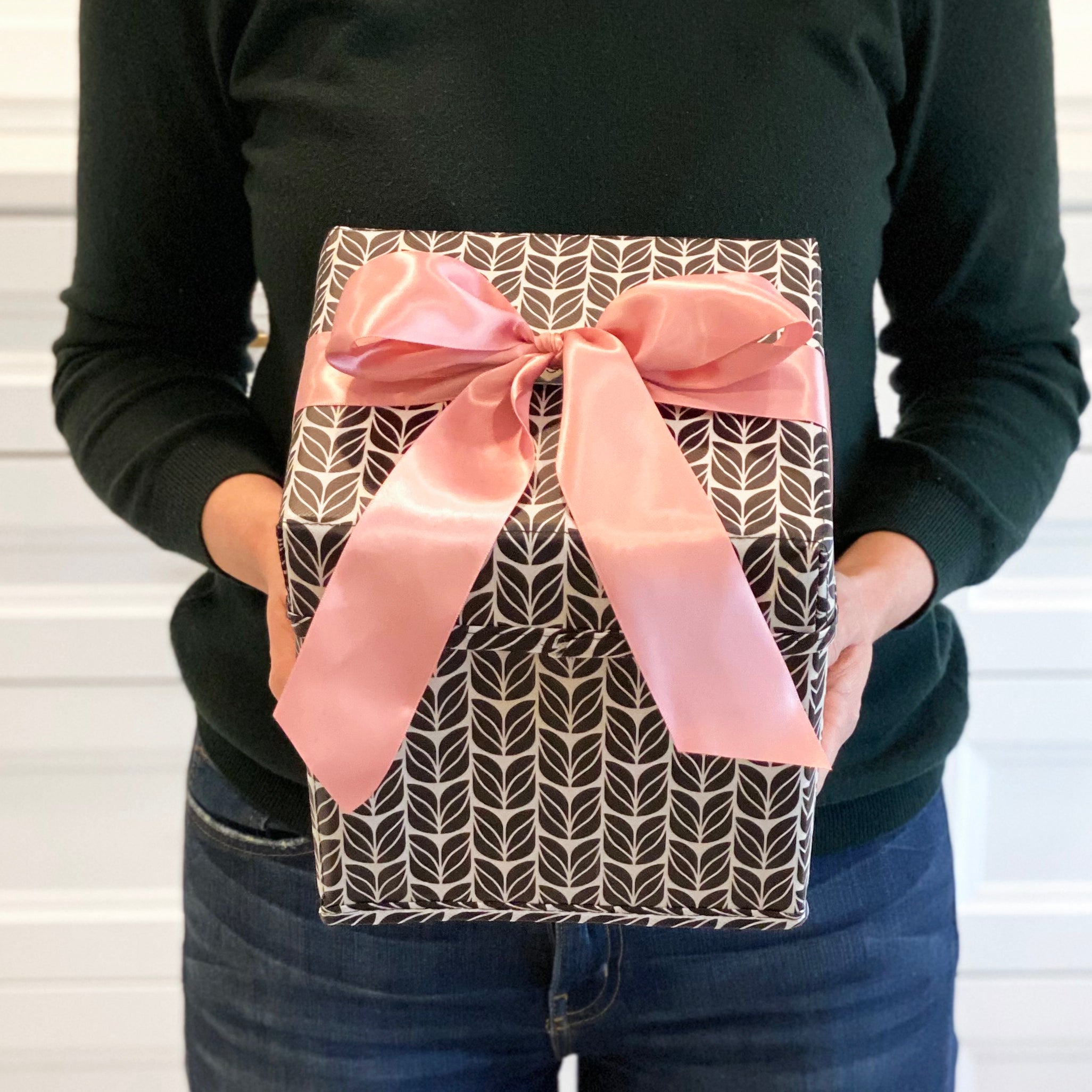 Sustainable & Reusable Gift Wrap Company EverWrap